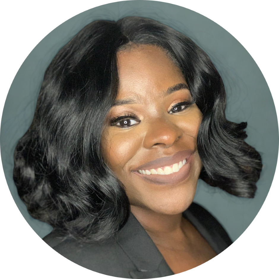 Ashley Dean headshot