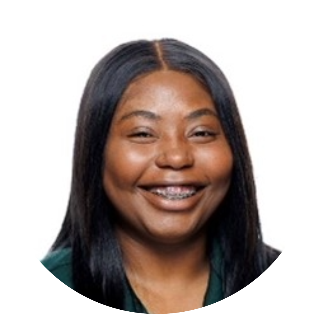 Adriana Palmer headshot