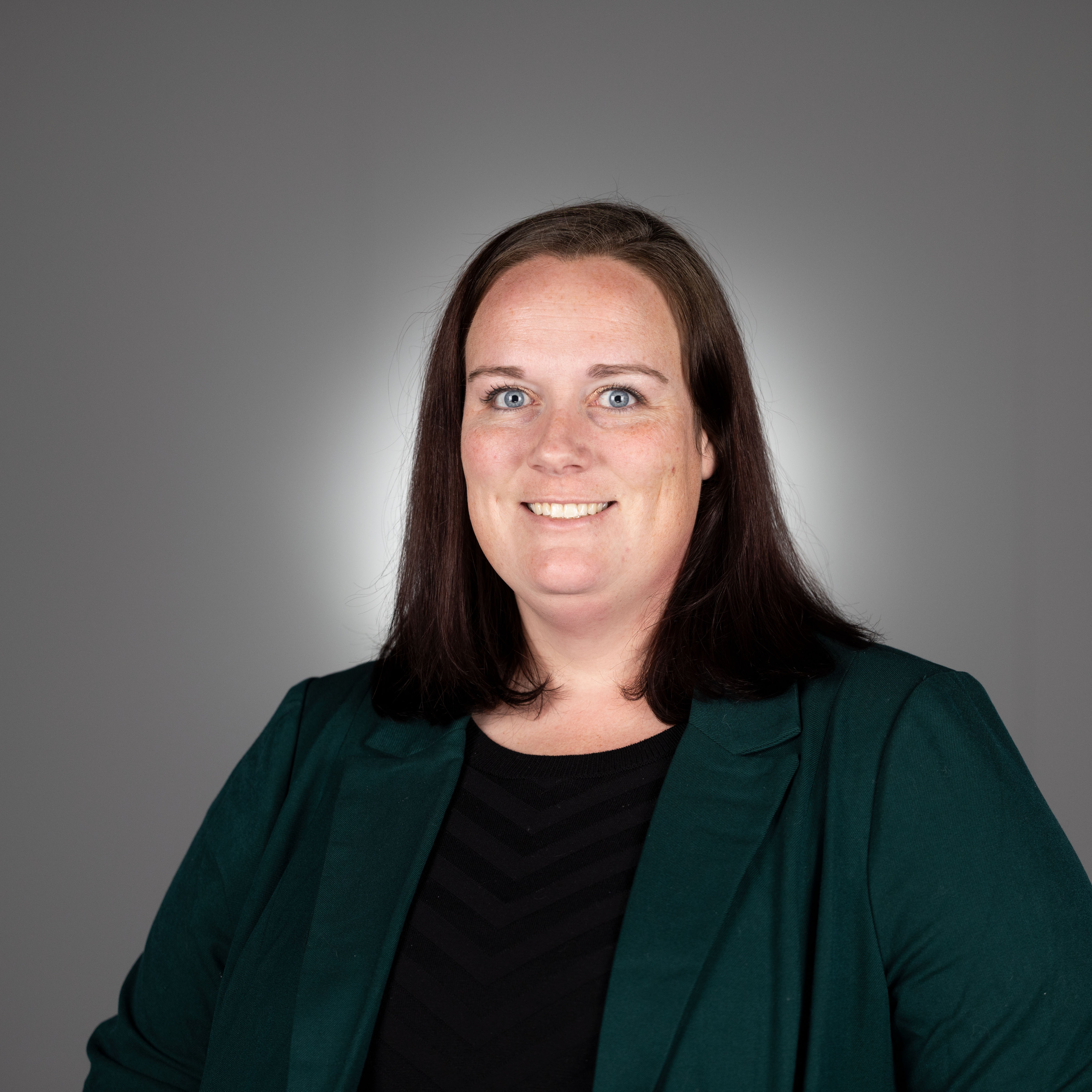 Dr. Sarah Carr Dr. Sarah Carr